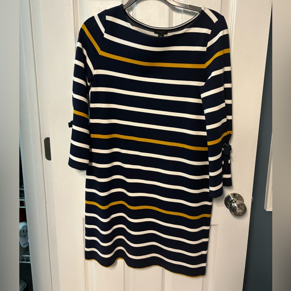 Ann Taylor XS knit dress. NWOT